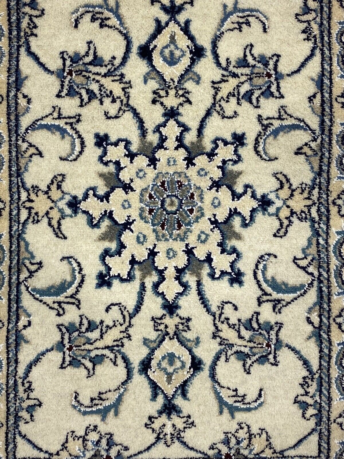 Persian Rug Nain 90 x 60 cm Wool Hand-knotted
