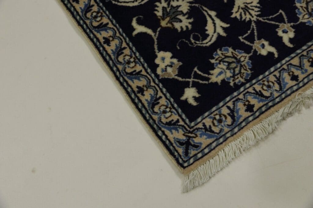 Persian Rug Nain 138 x 71 cm Wool Hand-knotted