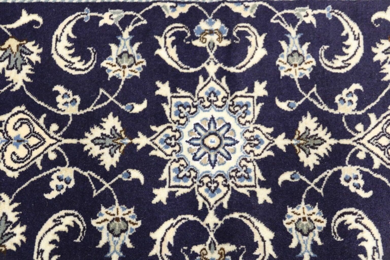 Persian Rug Nain 138 x 71 cm Wool Hand-knotted
