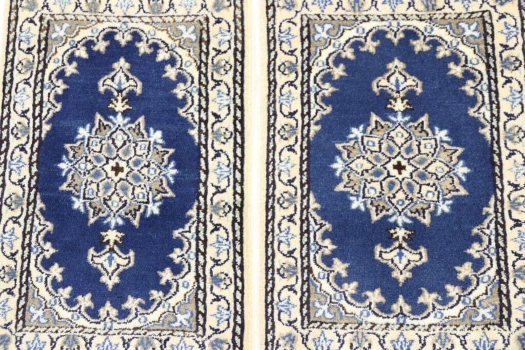 Persian Rug Nain 60 x 40 cm Wool Hand-knotted