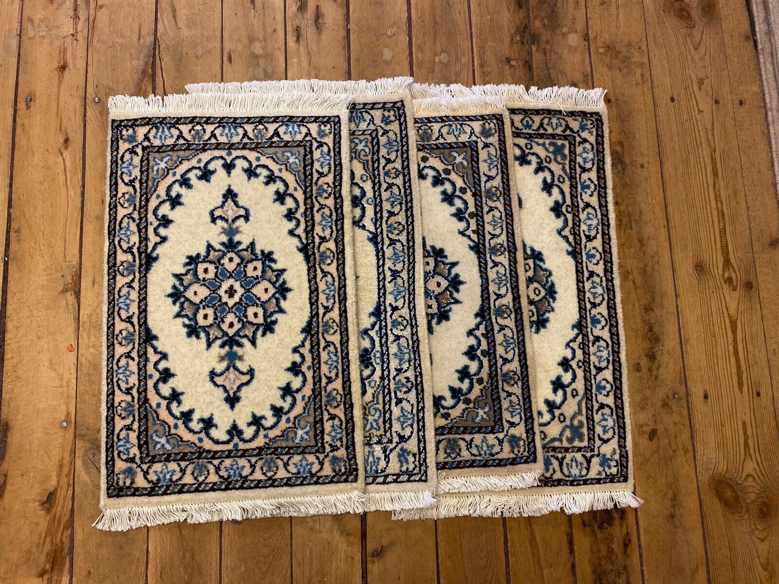 Persian Rug Nain 60 x 40 cm Wool Hand-knotted