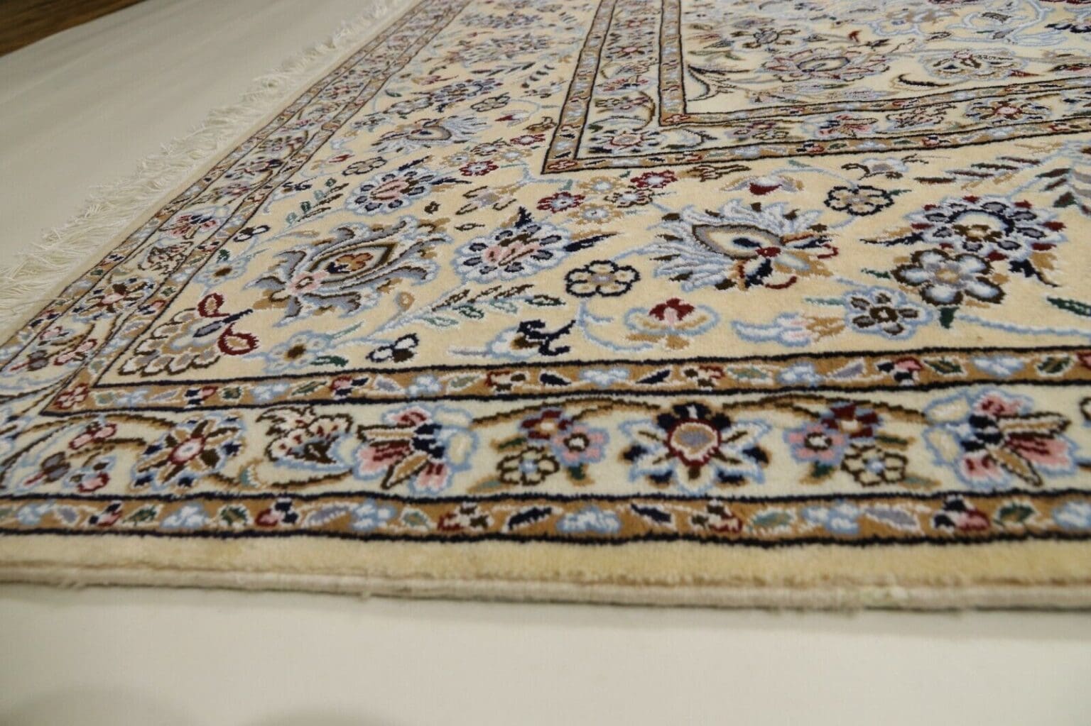 Persian Rug Nain 356 x 248 cm Wool Hand-knotted