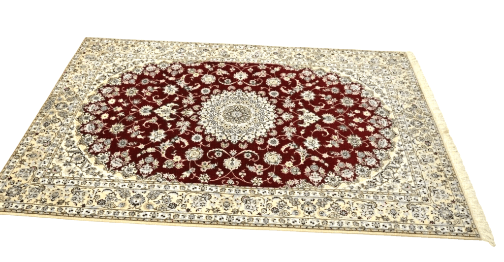 Persian Rug Nain 241 x 156 cm Wool Hand-knotted