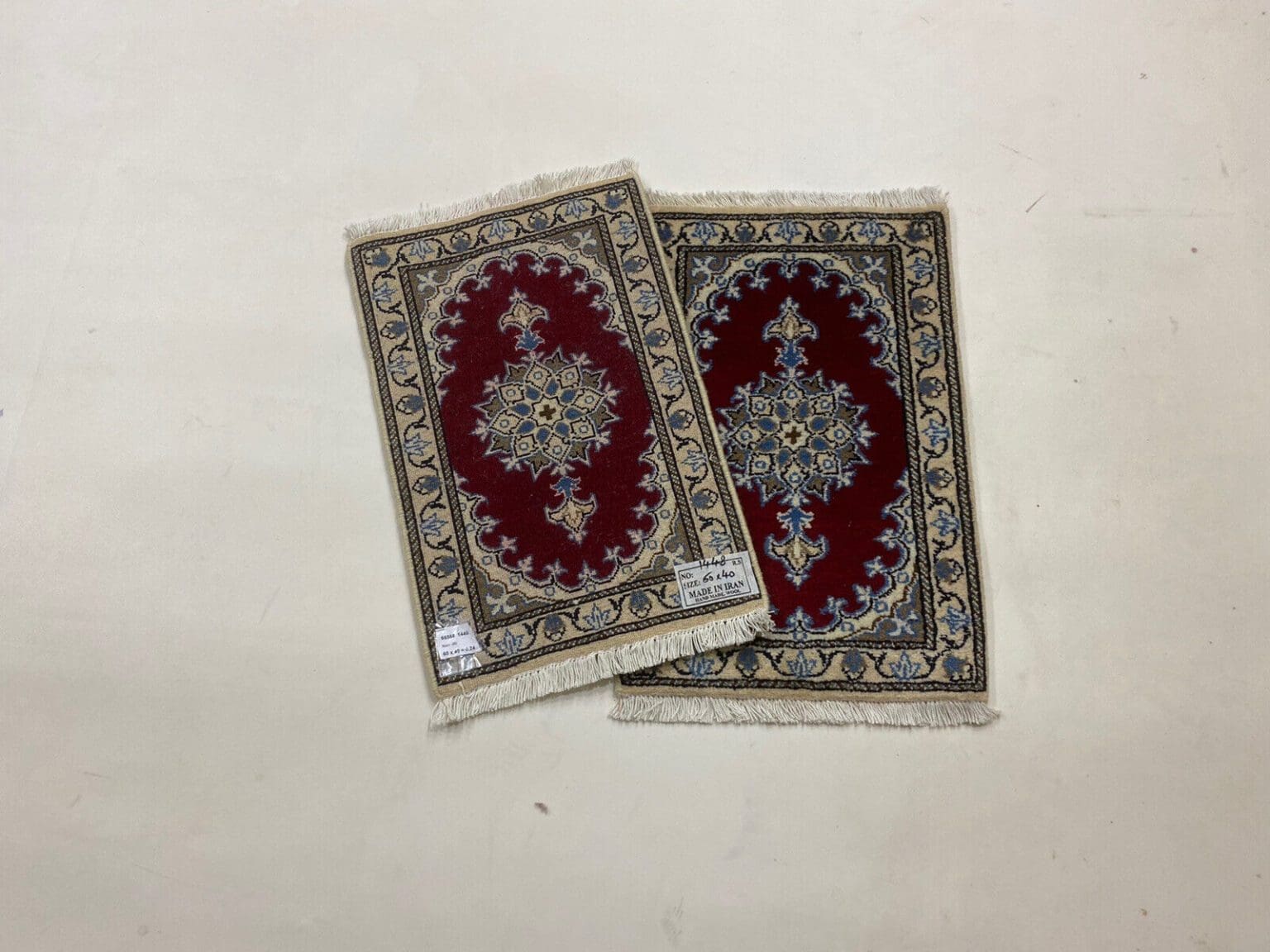 Persian Rug Nain 60 x 40 cm Wool Hand-knotted