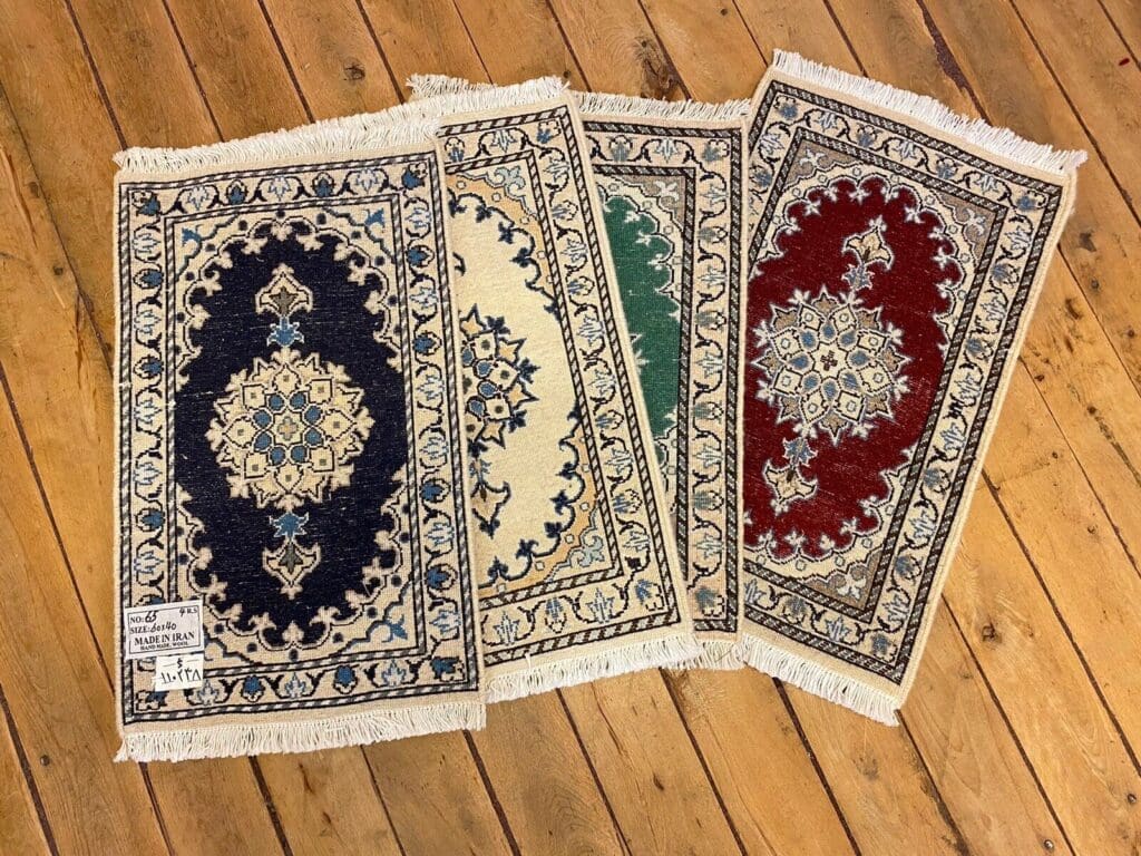 Persian Rug Nain 60 x 40 cm Wool Hand-knotted