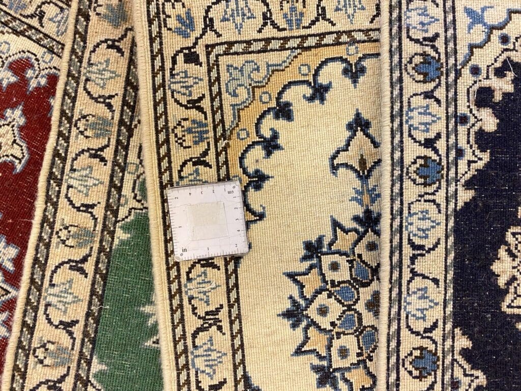 Persian Rug Nain 60 x 40 cm Wool Hand-knotted