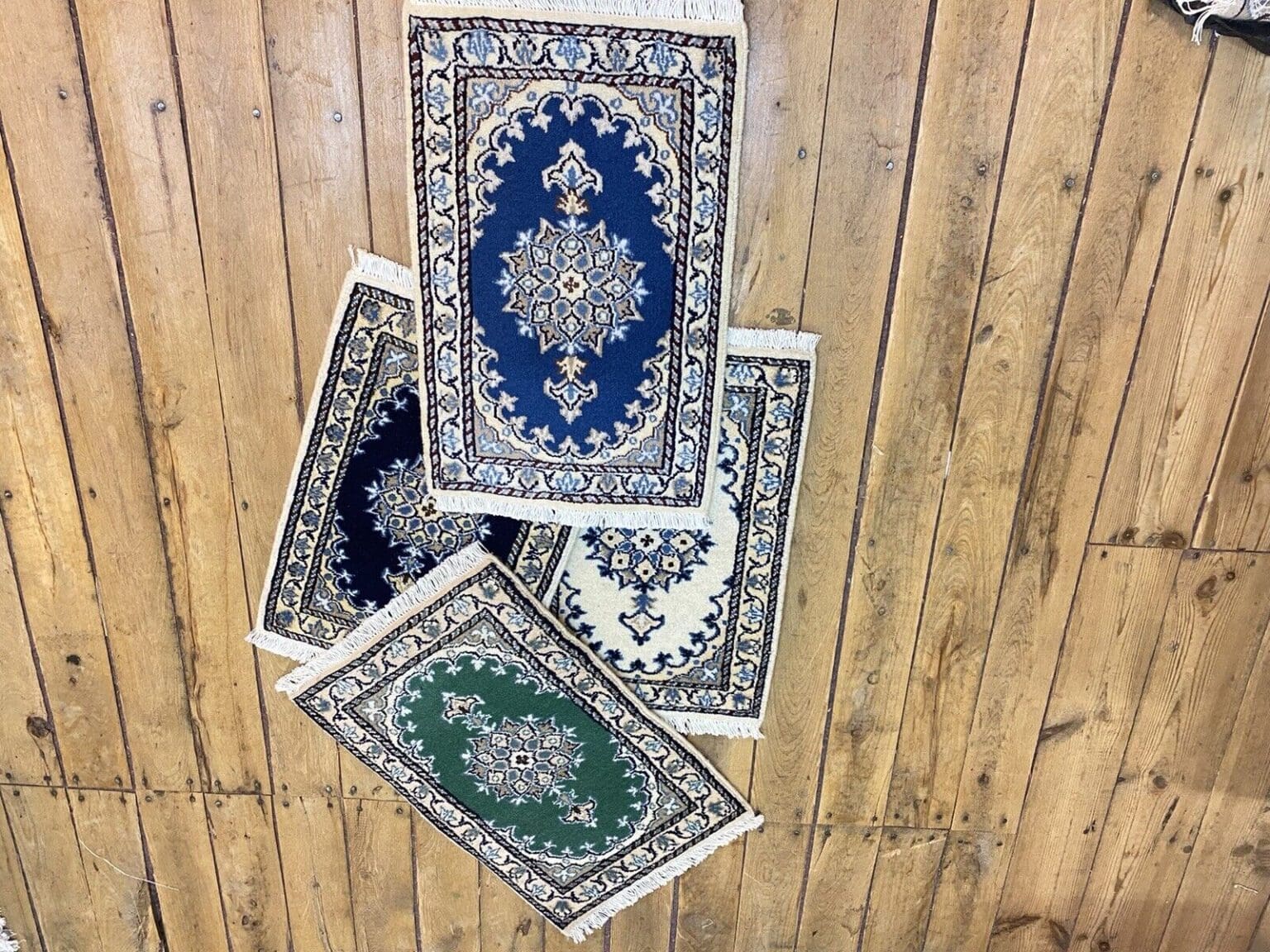 Persian Rug Nain 60 x 40 cm Wool Hand-knotted