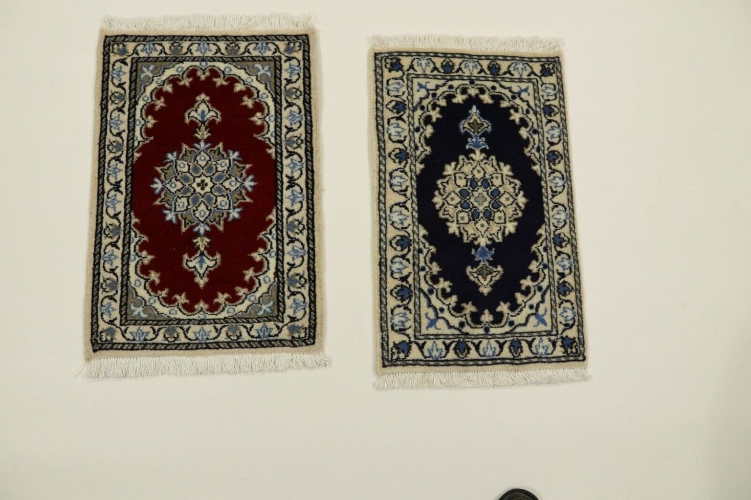 Persian Rug Nain 60 x 40 cm Wool Hand-knotted