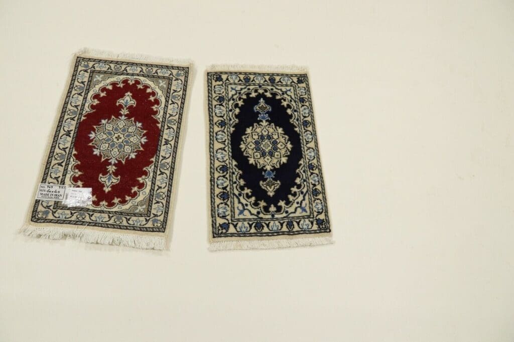 Persian Rug Nain 60 x 40 cm Wool Hand-knotted