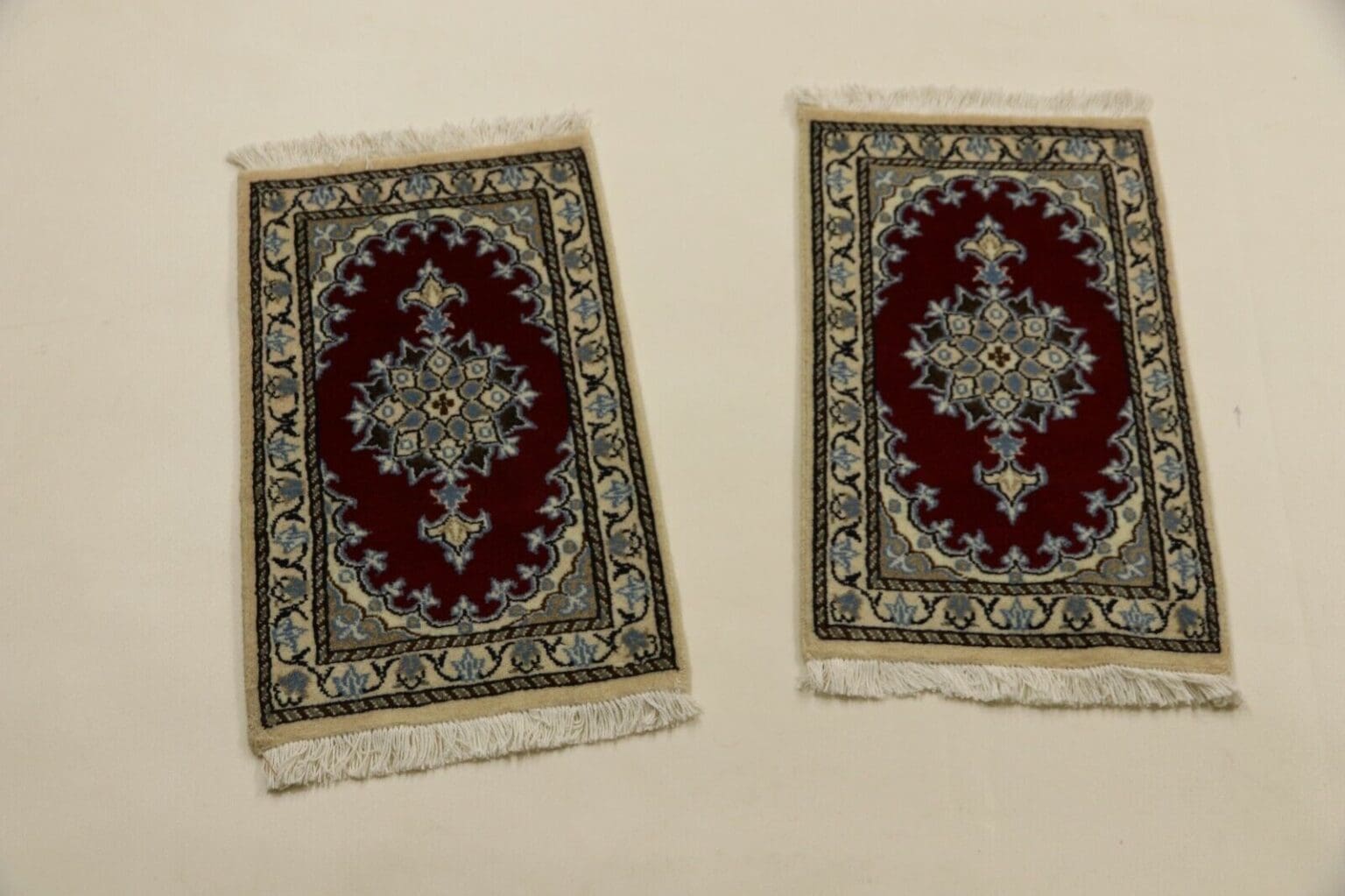 Persian Rug Nain 60 x 40 cm Silk Hand-knotted (Sold)