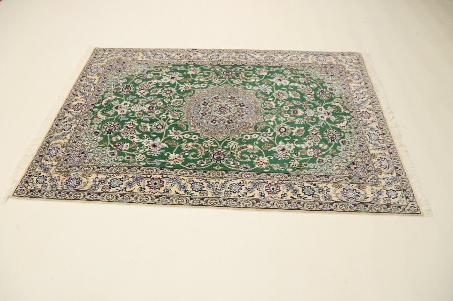Persian Rug Super Nain 198 x 130 cm Wool Hand-knotted