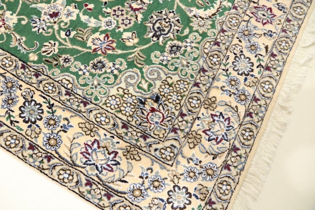 Persian Rug Super Nain 198 x 130 cm Wool Hand-knotted