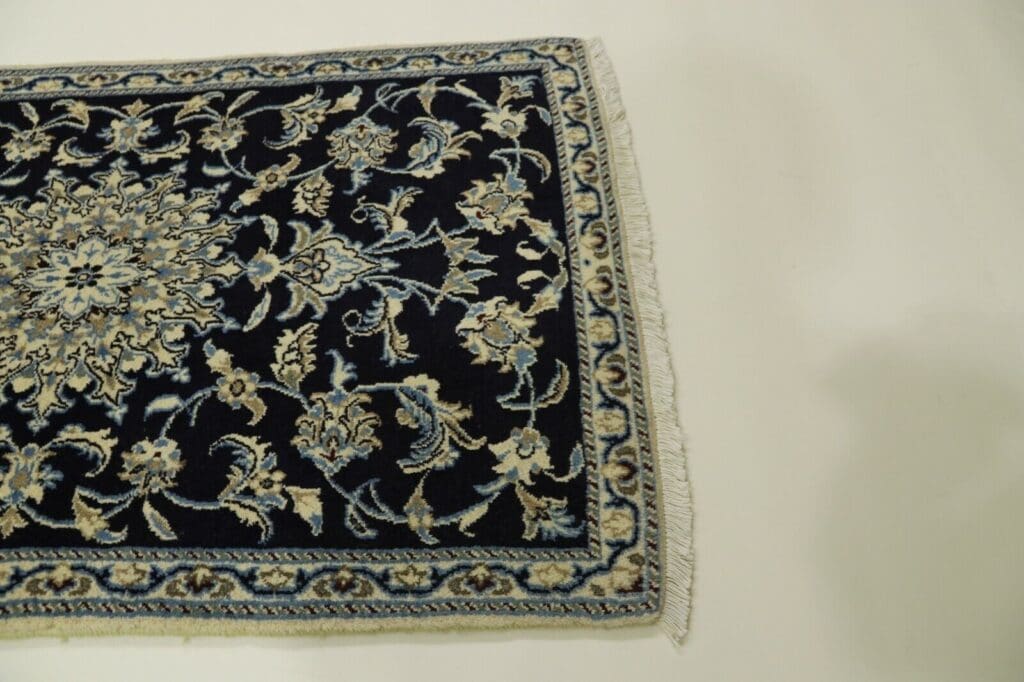 Persian Rug Nain 148 x 90 cm Wool Hand-knotted