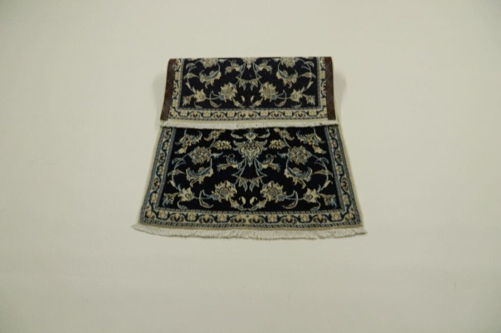 Persian Rug Nain 148 x 90 cm Wool Hand-knotted