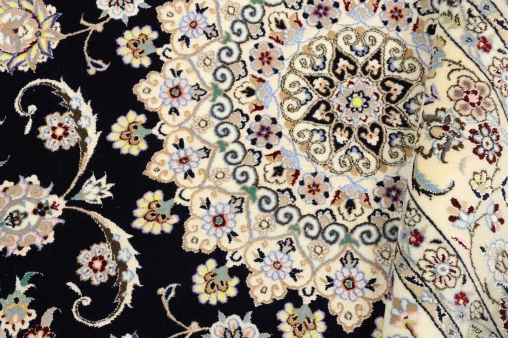 Persian Rug Nain 240 x 154 cm Wool Hand-knotted