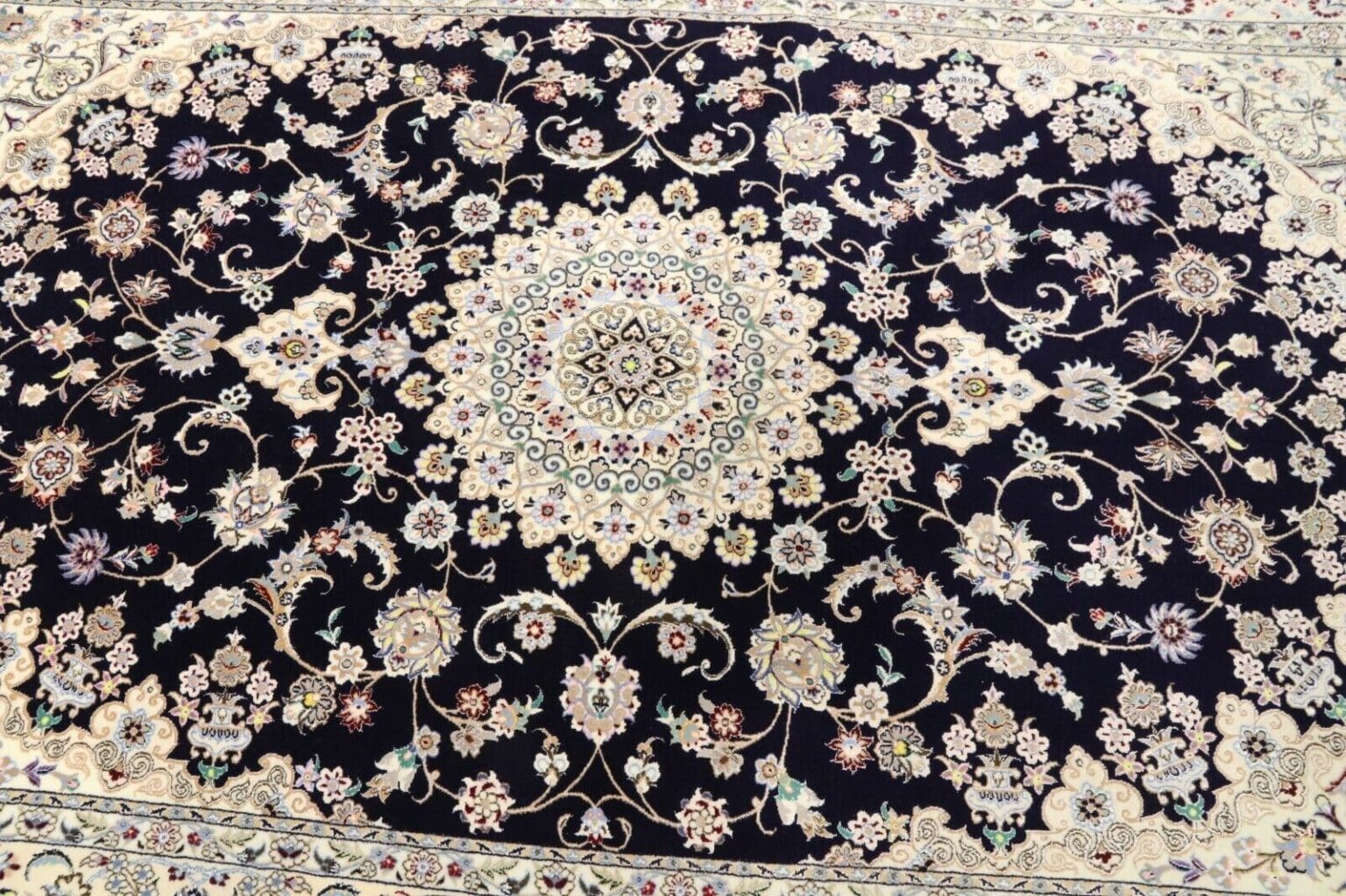 Persian Rug Nain 240 x 154 cm Wool Hand-knotted