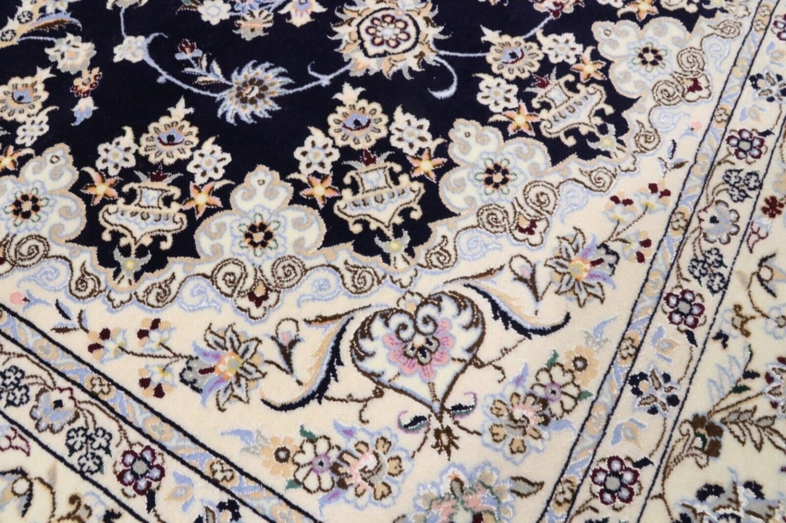Persian Rug Nain 254 x 168 cm Cork Wool Hand-knotted