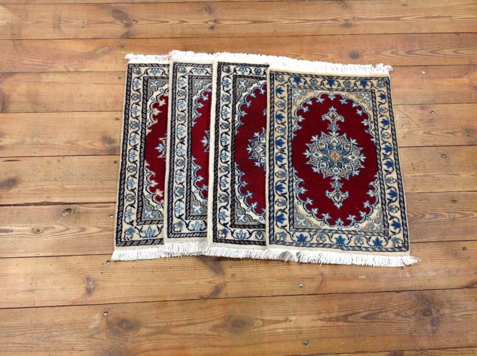 Persian Rug Nain 60 x 40 cm Wool Hand-knotted