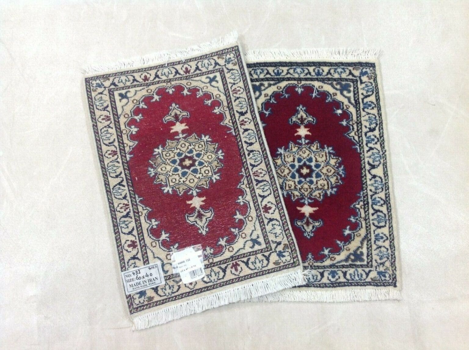 Persian Rug Nain 60 x 40 cm Wool Hand-knotted