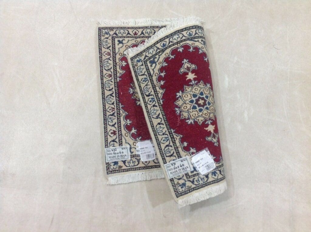 Persian Rug Nain 60 x 40 cm Wool Hand-knotted