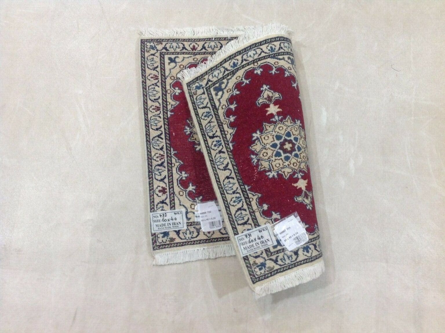 Persian Rug Nain 60 x 40 cm Wool Hand-knotted