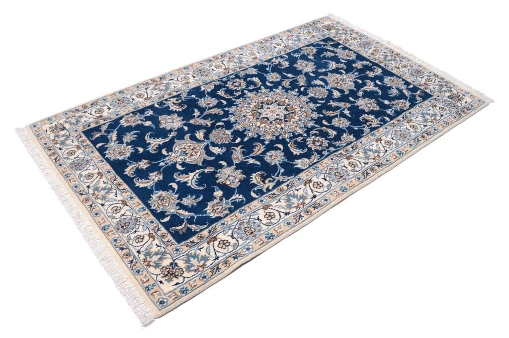 Persian Rug Nain 197 x 117 cm Wool Hand-knotted