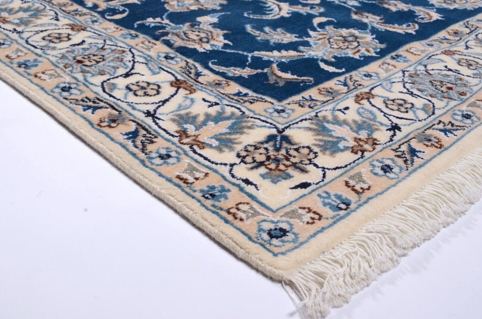 Persian Rug Nain 197 x 117 cm Wool Hand-knotted