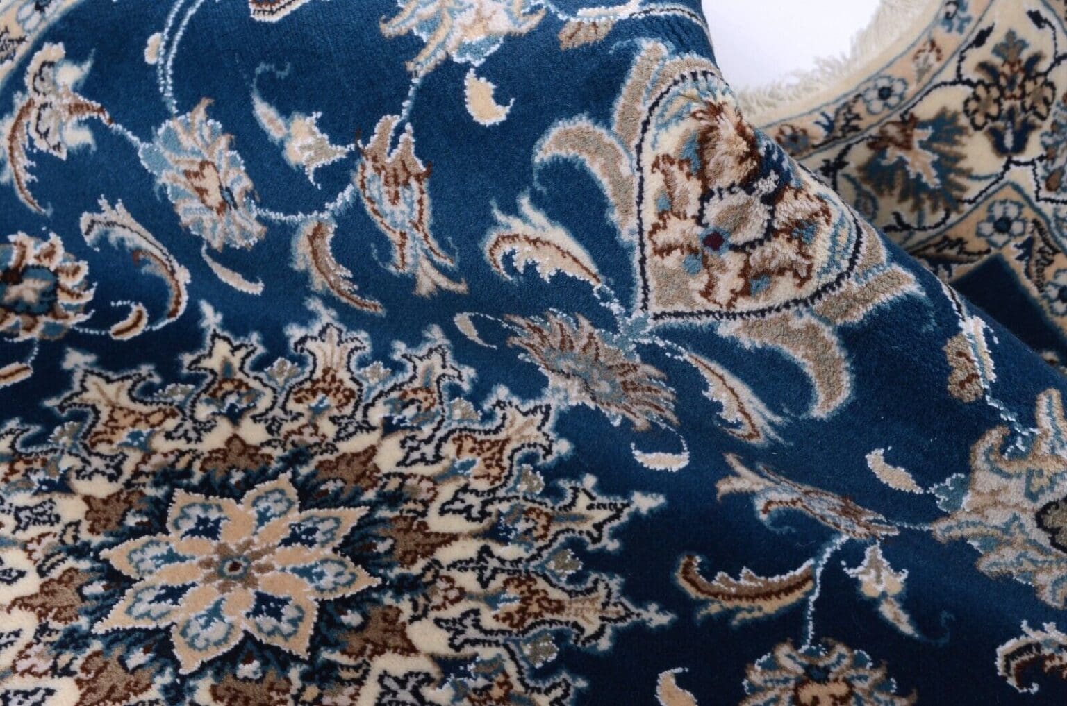 Persian Rug Nain 197 x 117 cm Wool Hand-knotted