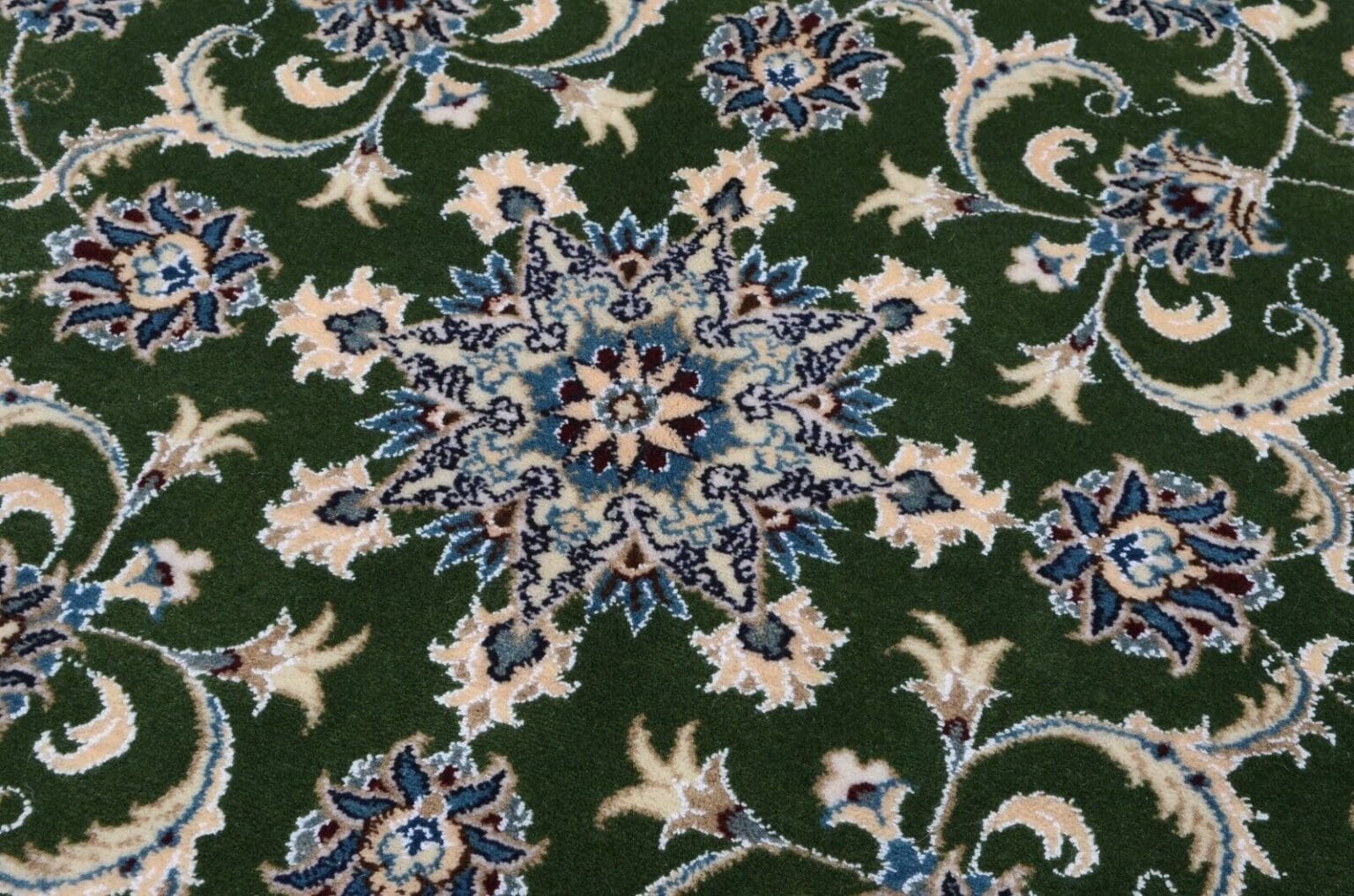 Persian Rug Nain 150 x 150 cm Wool Hand-knotted