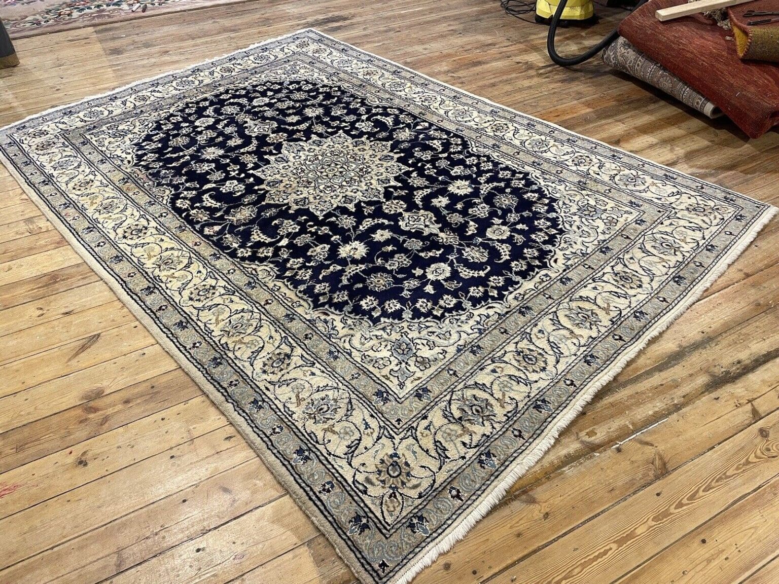 Persian Rug Nain 300 x 200 cm Wool Hand-knotted