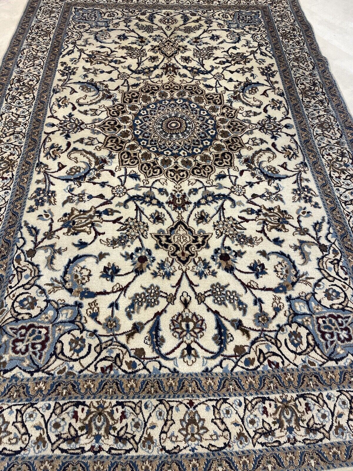 Persian Rug Nain 270x170 cm Wool Hand-knotted
