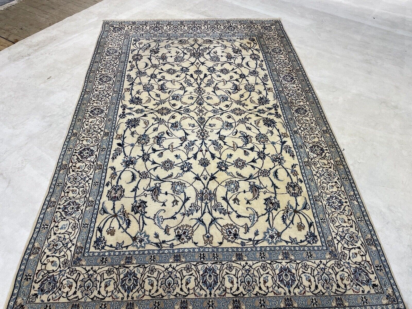 Persian Rug Nain 250x160 cm Wool Hand-knotted (Sold)