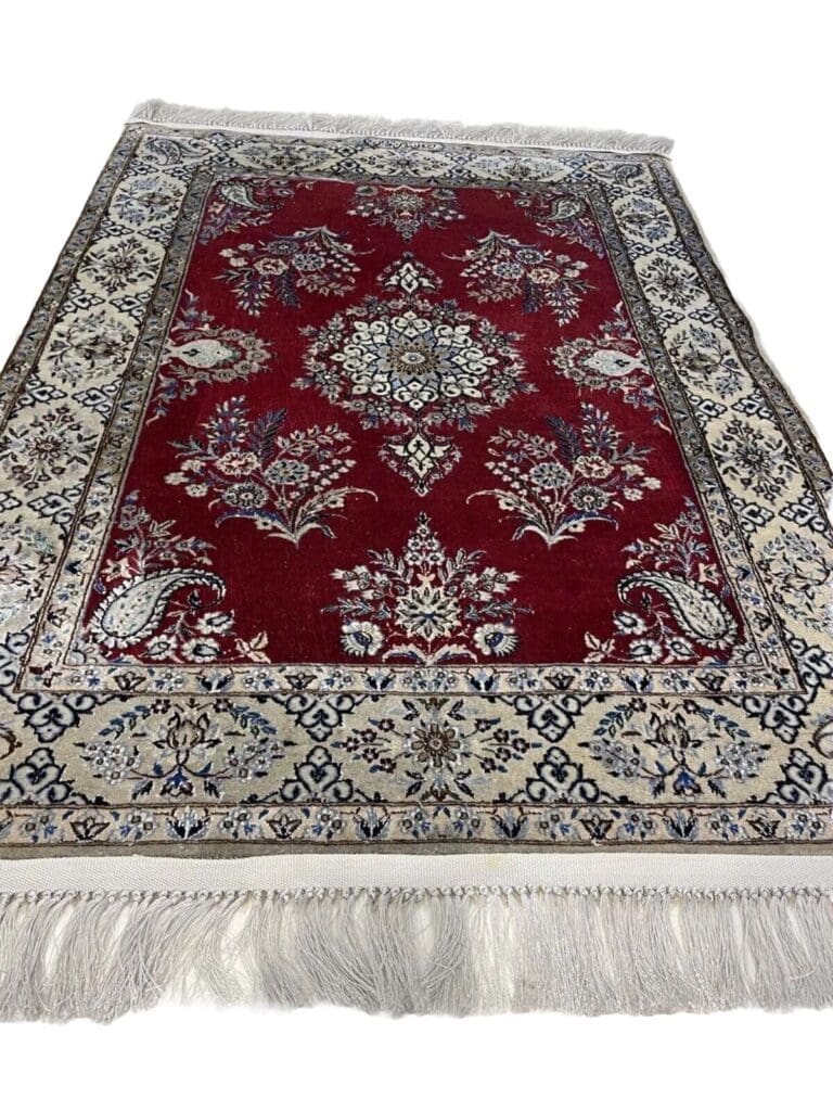 Persian Rug Nain 130 x 96 cm Wool Hand-knotted