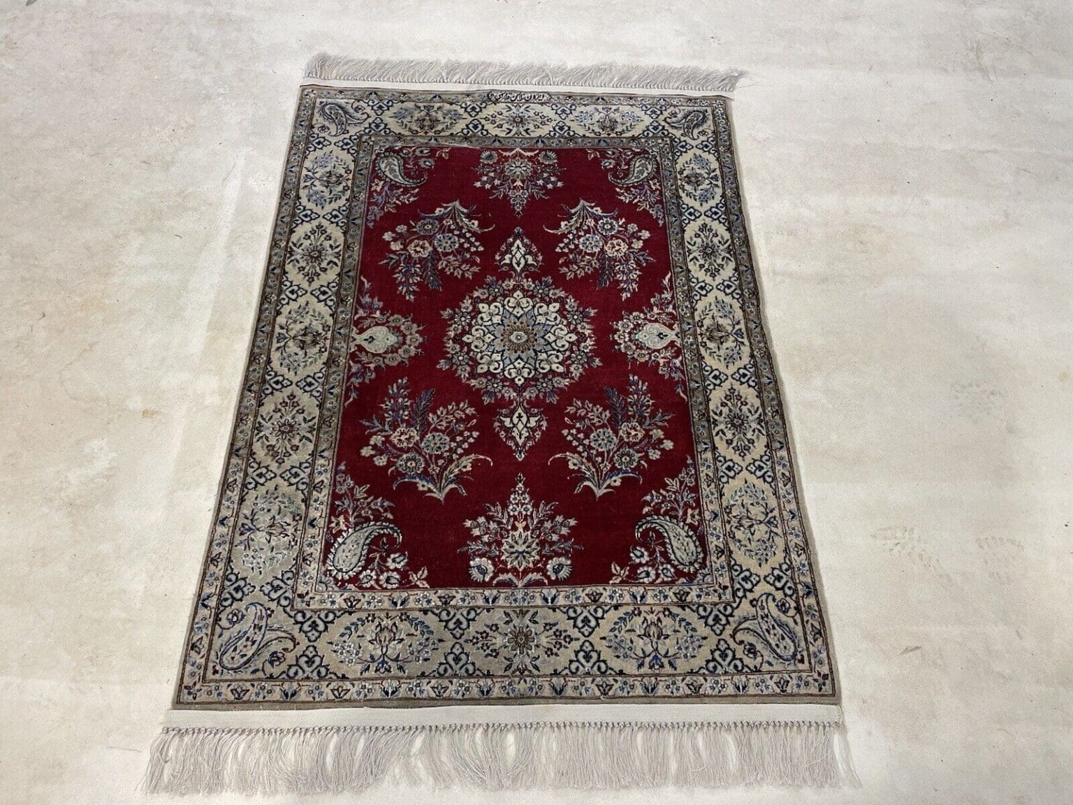 Persian Rug Nain 130 x 96 cm Wool Hand-knotted