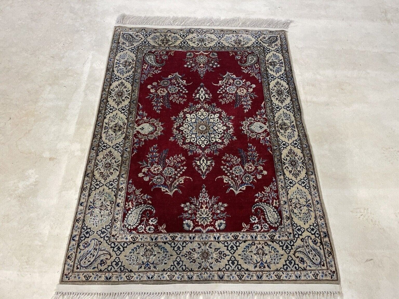 Persian Rug Nain 130 x 96 cm Wool Hand-knotted