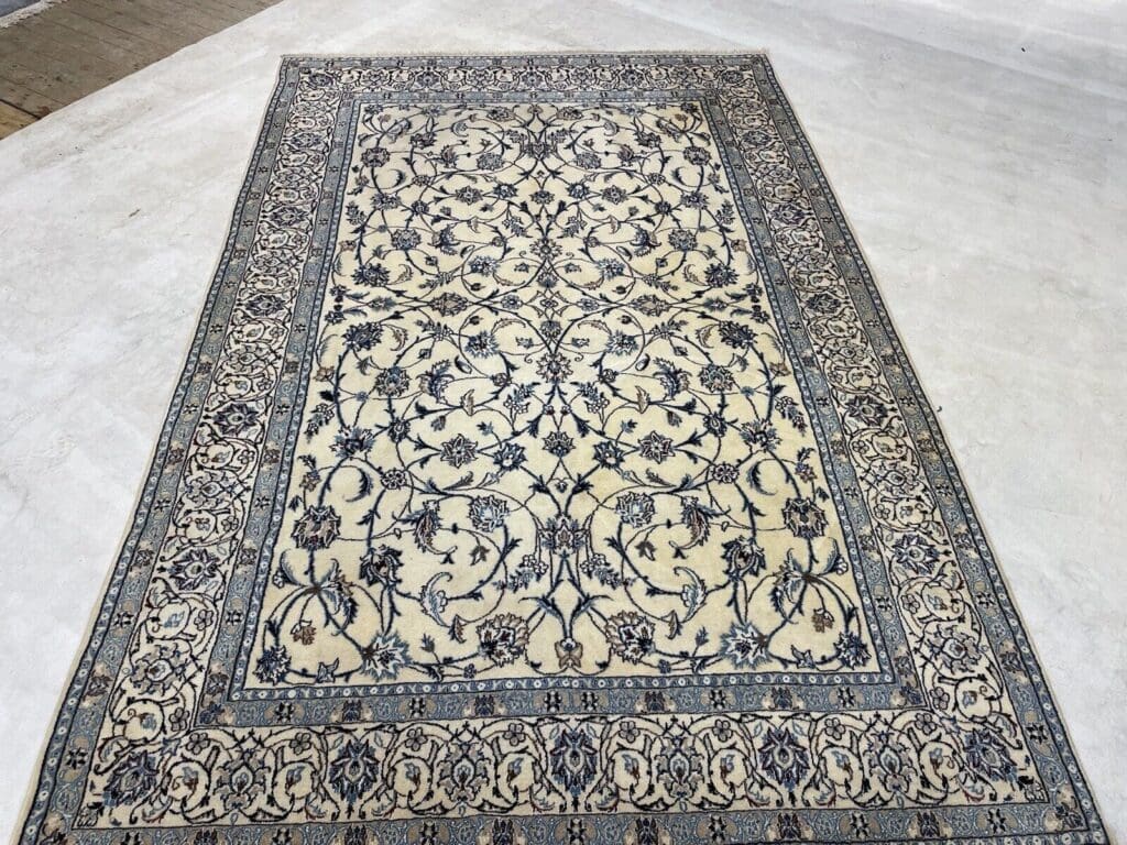 Persian Rug Nain 250x160 cm Wool Hand-knotted (Sold)