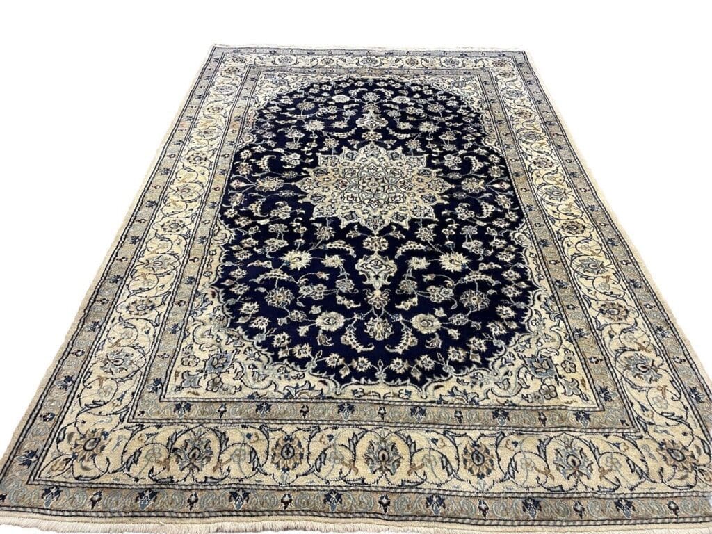 Persian Rug Nain 290x200 cm Wool Hand-knotted