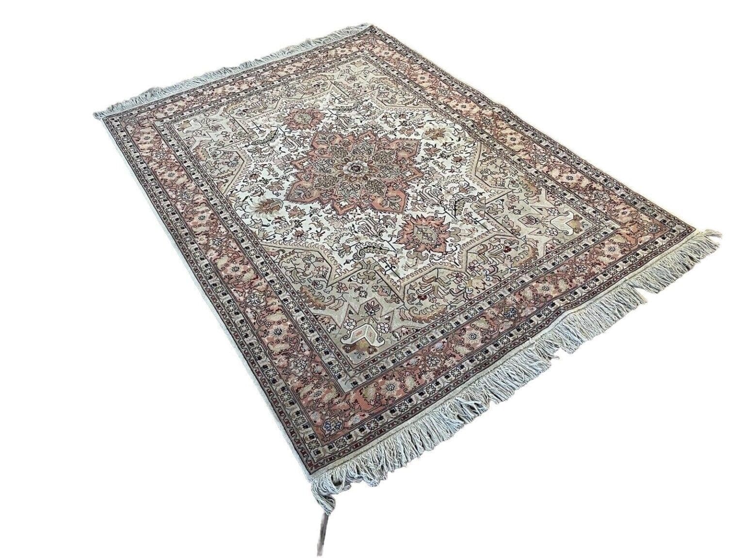 Persian Rug Tabriz 205 x 150 cm Wool Hand-knotted (Sold)