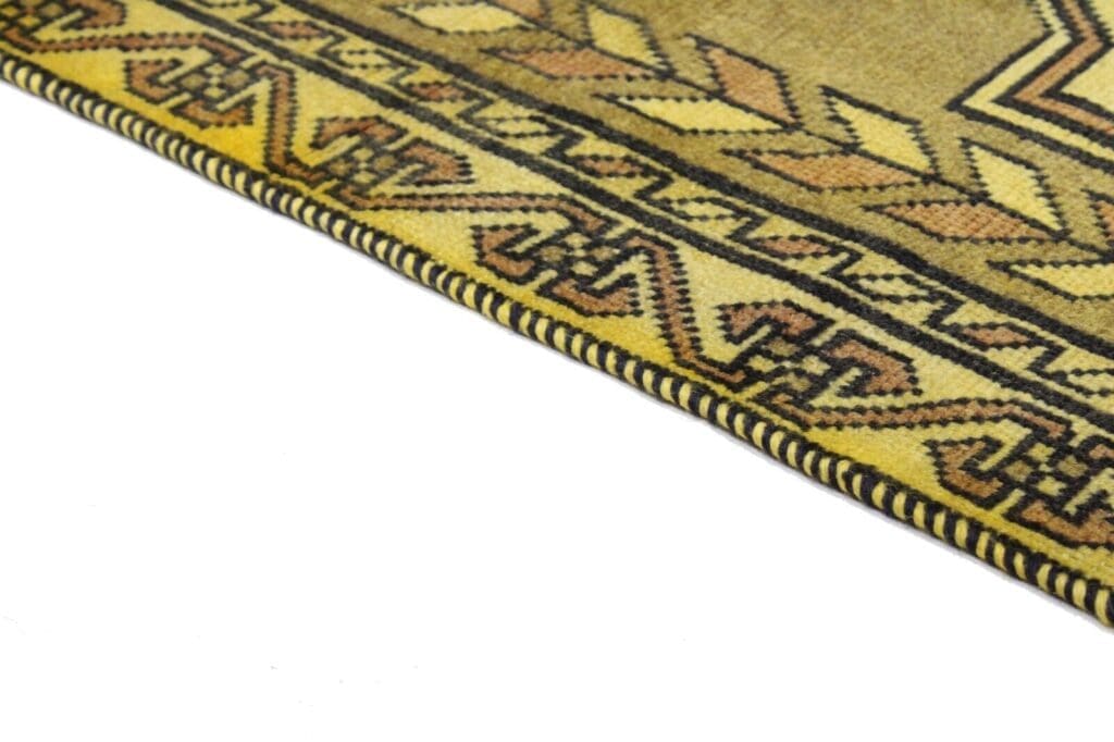 Persian Rug Shiraz 213 x 110 cm Wool Hand-knotted