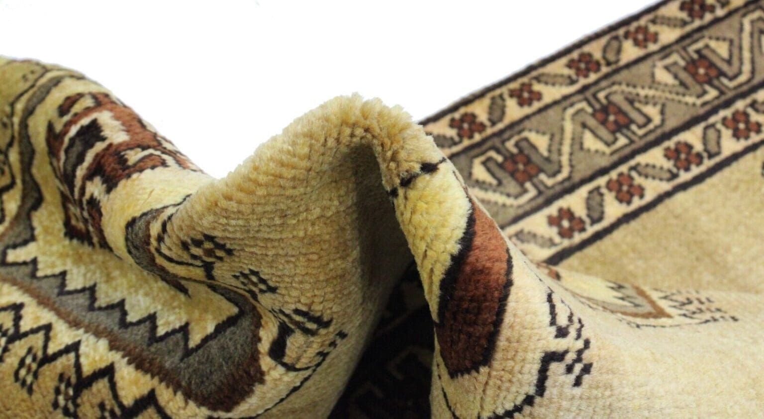Persian Rug Shiraz 203 x 106 cm Wool Hand-knotted