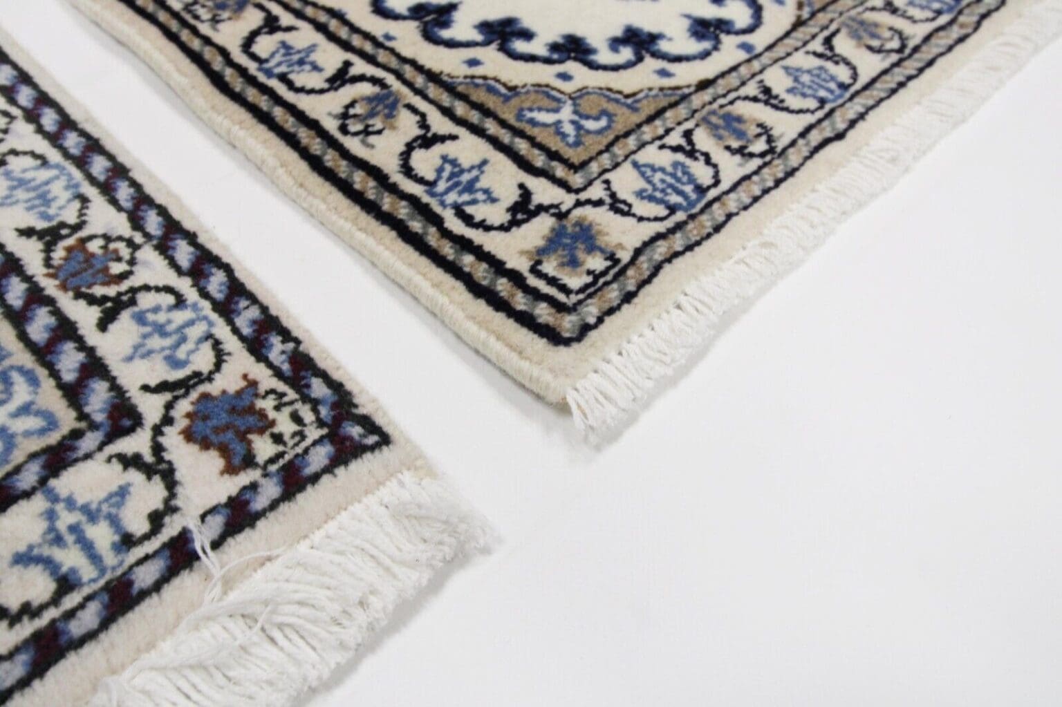 Persian Rug Nain 40 x 60 cm Wool Hand-knotted