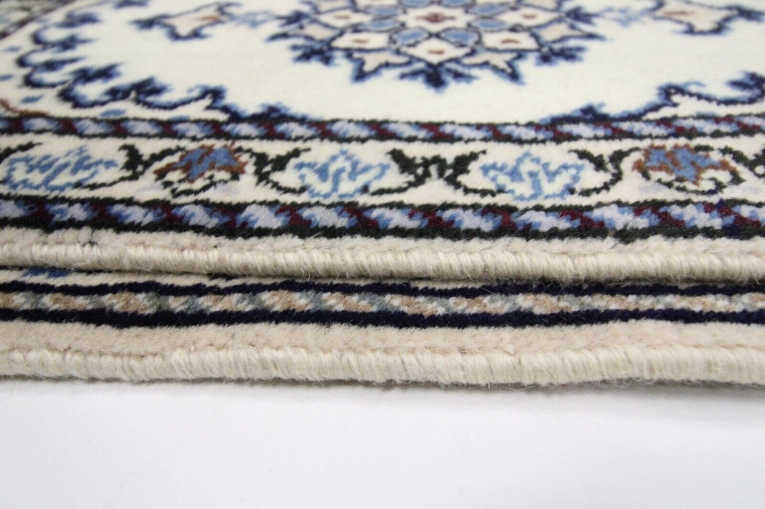 Persian Rug Nain 40 x 60 cm Wool Hand-knotted