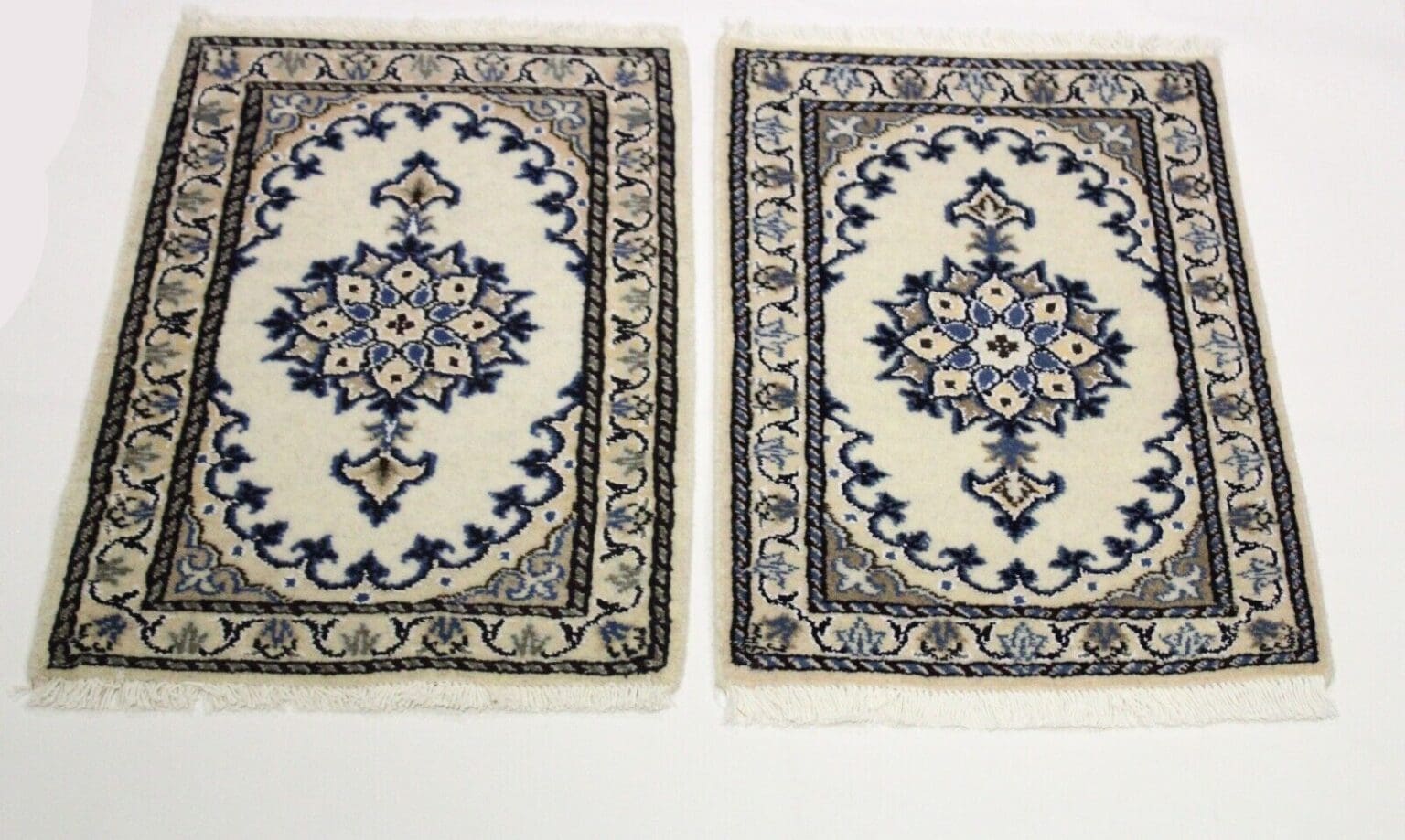 original-perserteppich-2-wahl-nain-poshti-40-cm-x-60-cm-top-zustand-1-17 Persian Rug Nain 40 x 60 cm Wool Hand-knotted