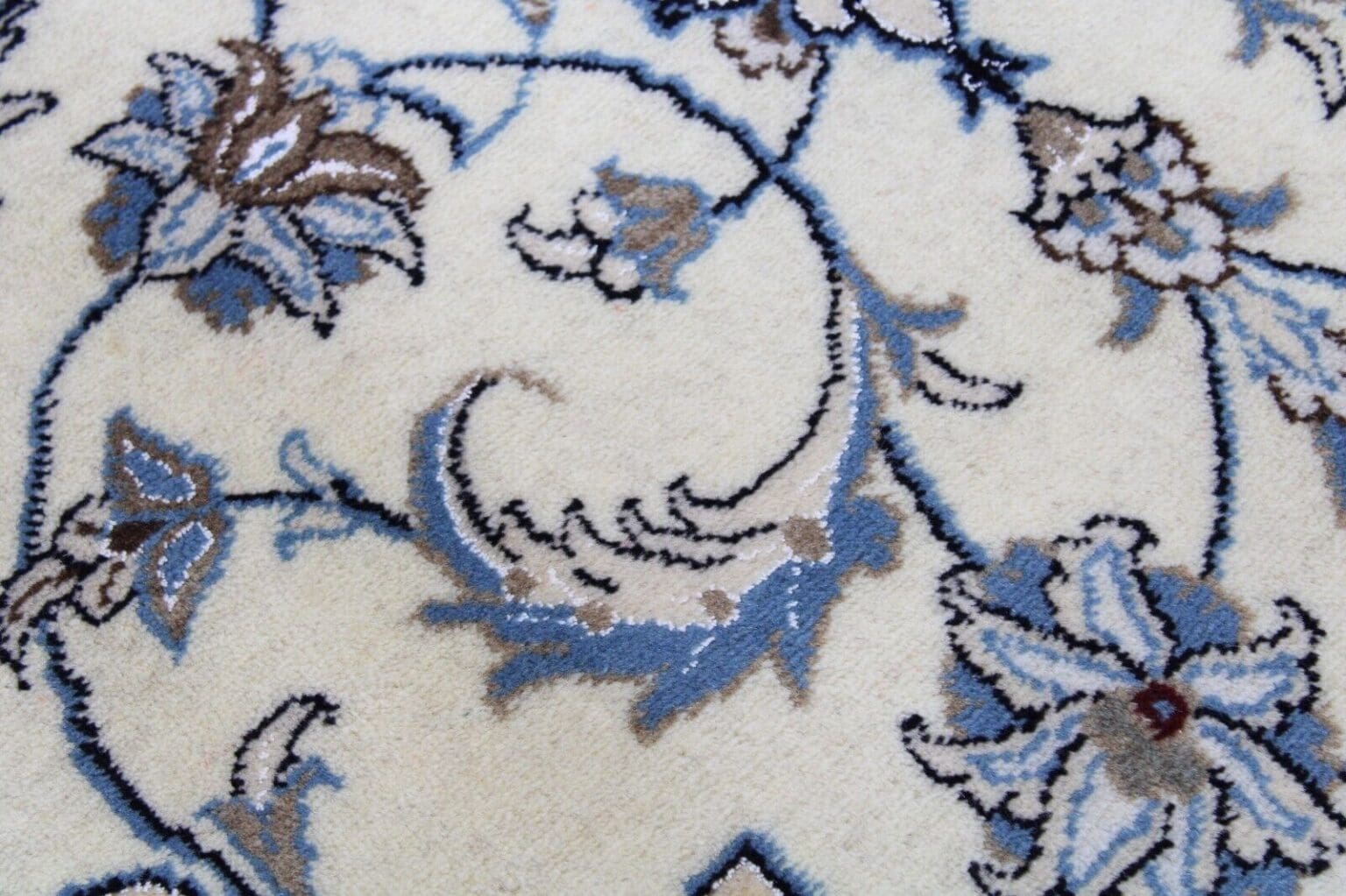 Persian Rug Nain 210 x 122 cm Wool Hand-knotted