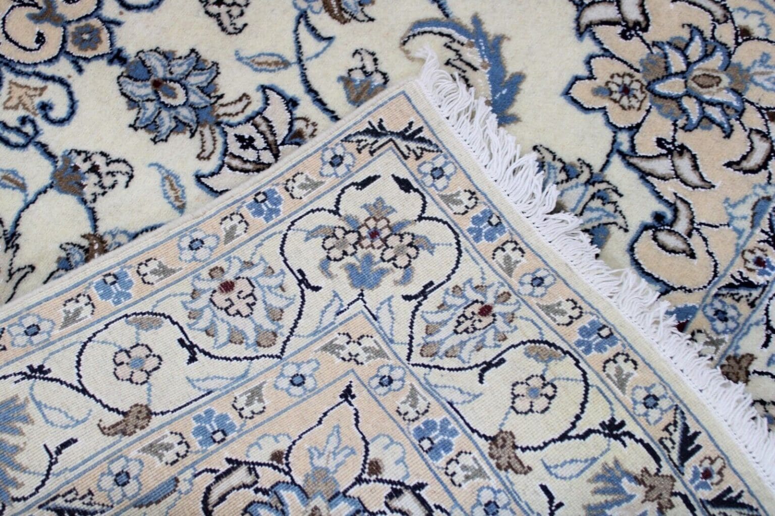 Persian Rug Nain 210 x 122 cm Wool Hand-knotted