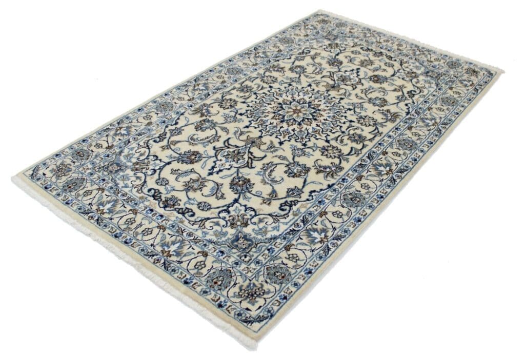 Persian Rug Nain 199 cm x 119 cm Wool Hand-knotted