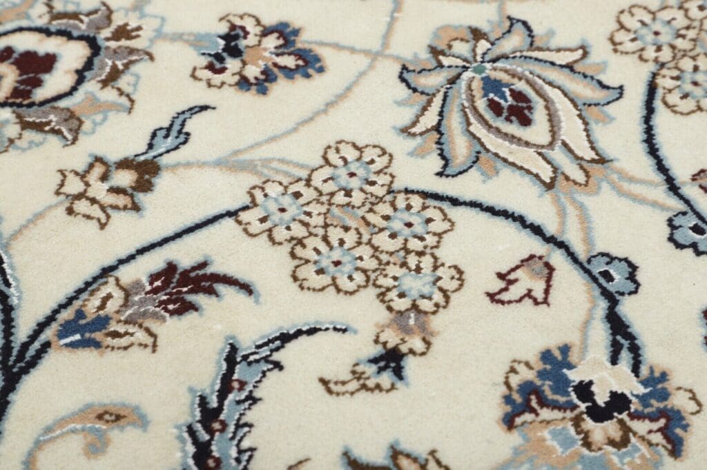 Persian Rug Nain 394 x 98 cm Silk Hand-knotted