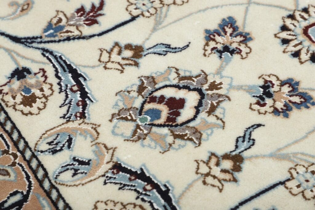 Persian Rug Nain 394 x 98 cm Silk Hand-knotted