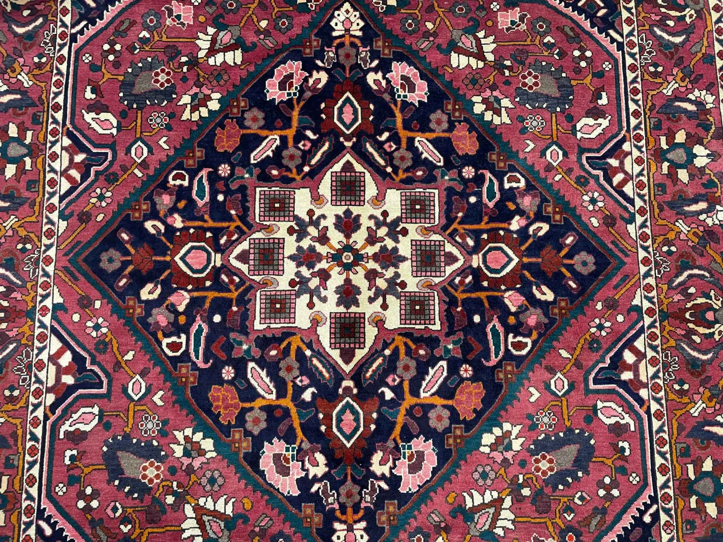 Persian Rug Bakhtiari 295 x 205 cm Wool Hand-knotted