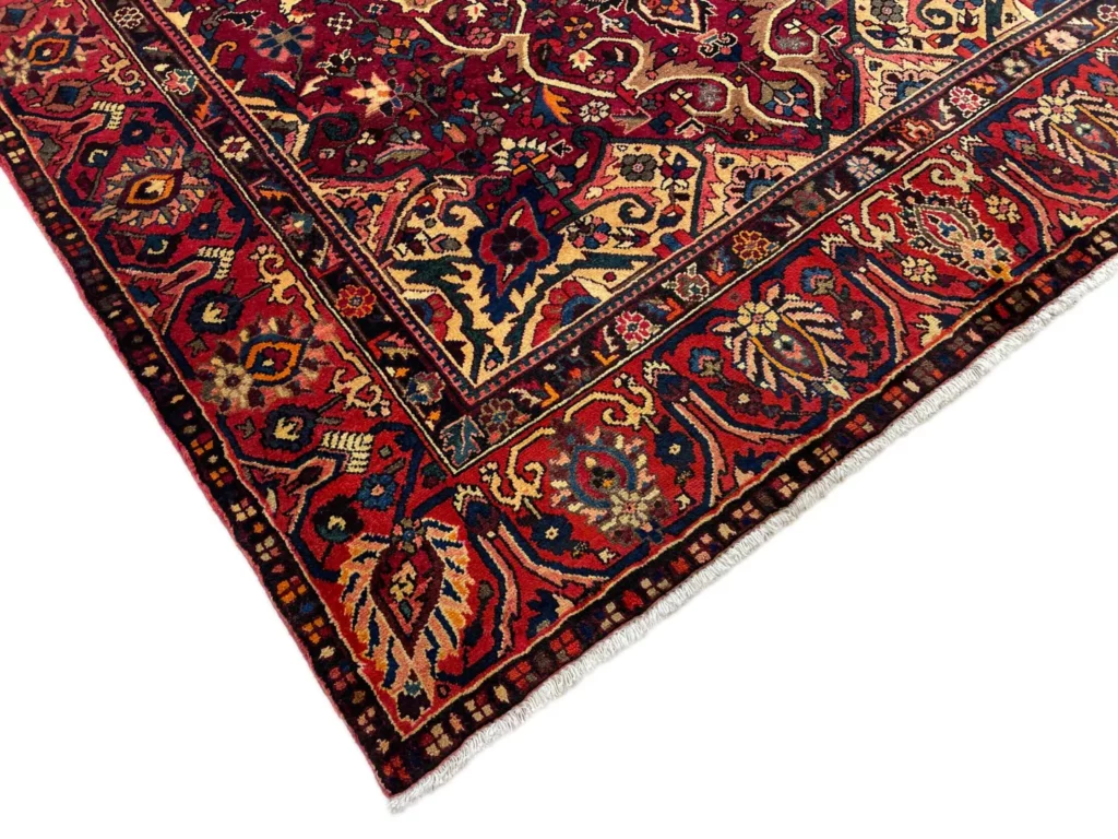 Persian Rug Bakhtiari 303 x 228 cm Wool Hand-knotted